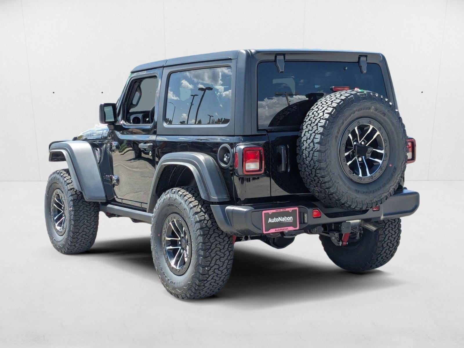 2025 Jeep Wrangler 2-Door Willys - Photo 9