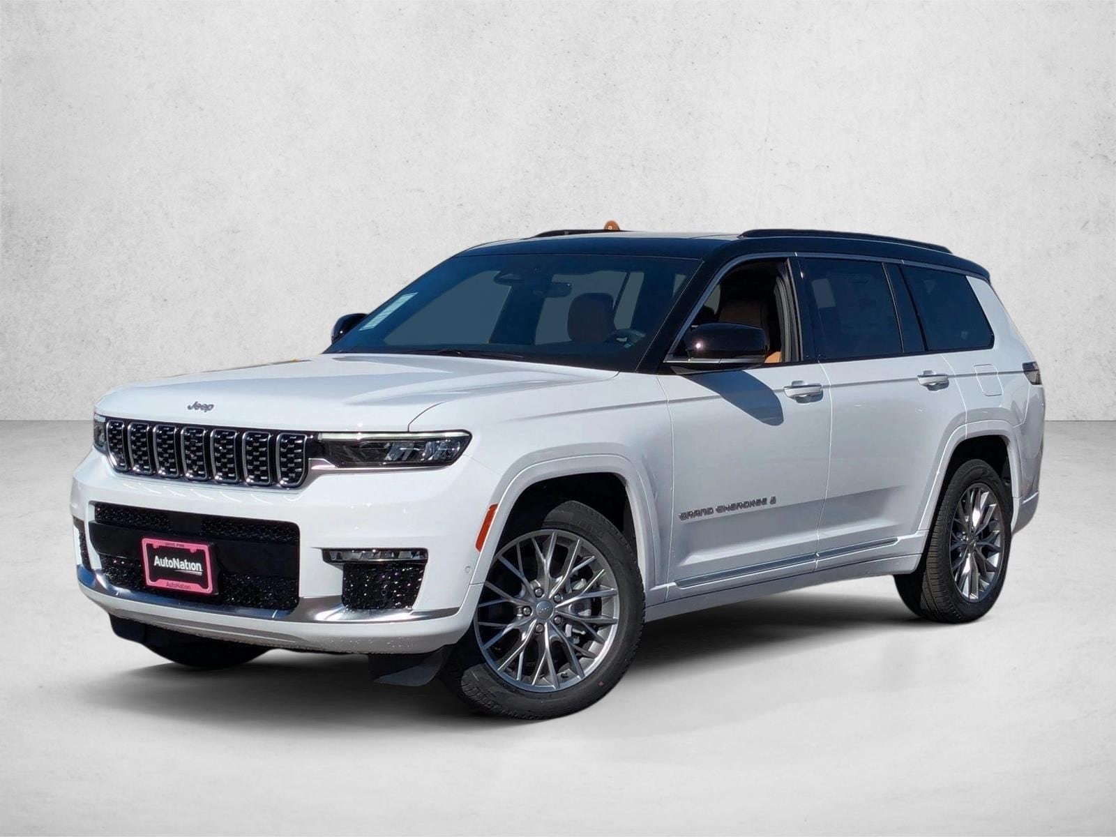2025 Jeep Grand Cherokee L Summit's photo