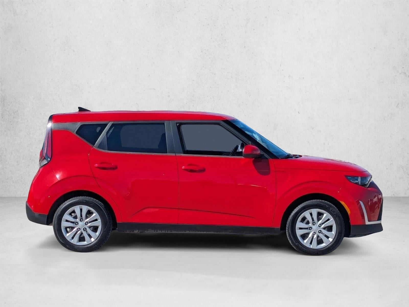 2023 Kia Soul LX photo 4