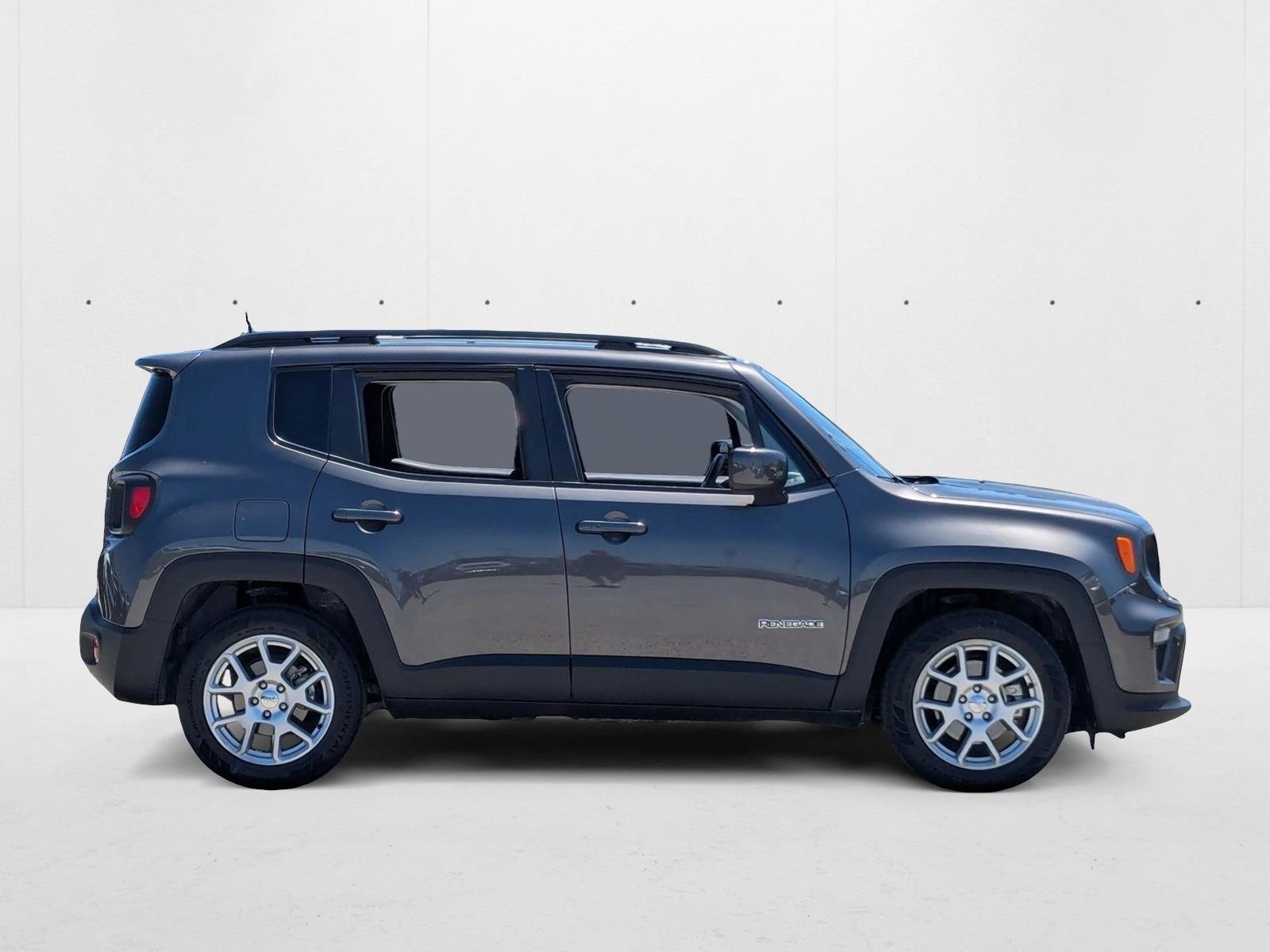 2020 Jeep Renegade Latitude Sport photo 4
