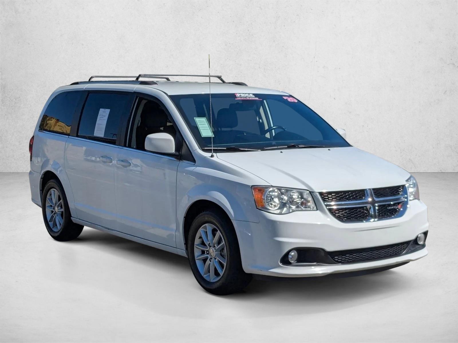 2020 Dodge Grand Caravan SXT photo 3