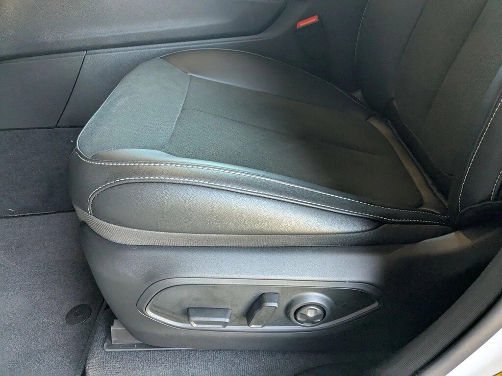 New 2025 Jeep Grand Cherokee Altitude X SUV