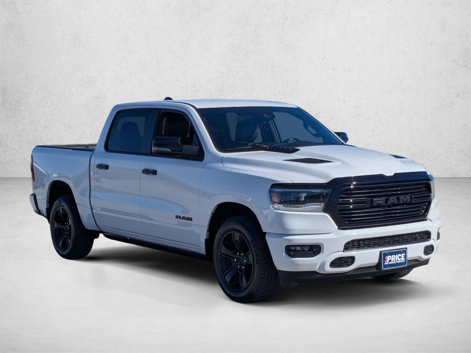2023 Ram 1500 Laramie photo 3