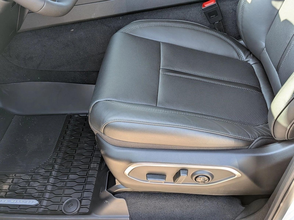 New 2026 Jeep Grand Wagoneer Upland SUV