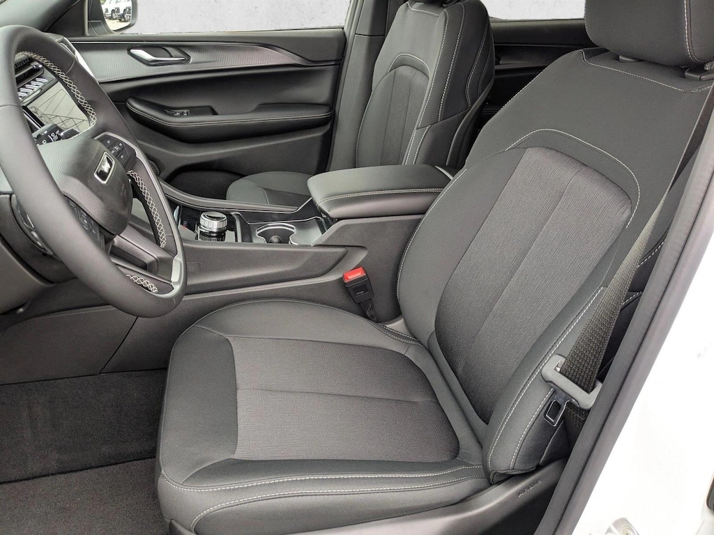 New 2026 Jeep Grand Cherokee L Laredo SUV