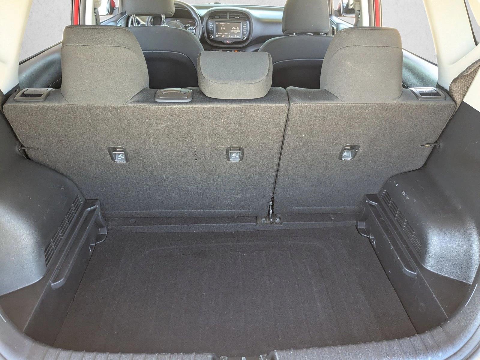 2023 Kia Soul LX photo 6