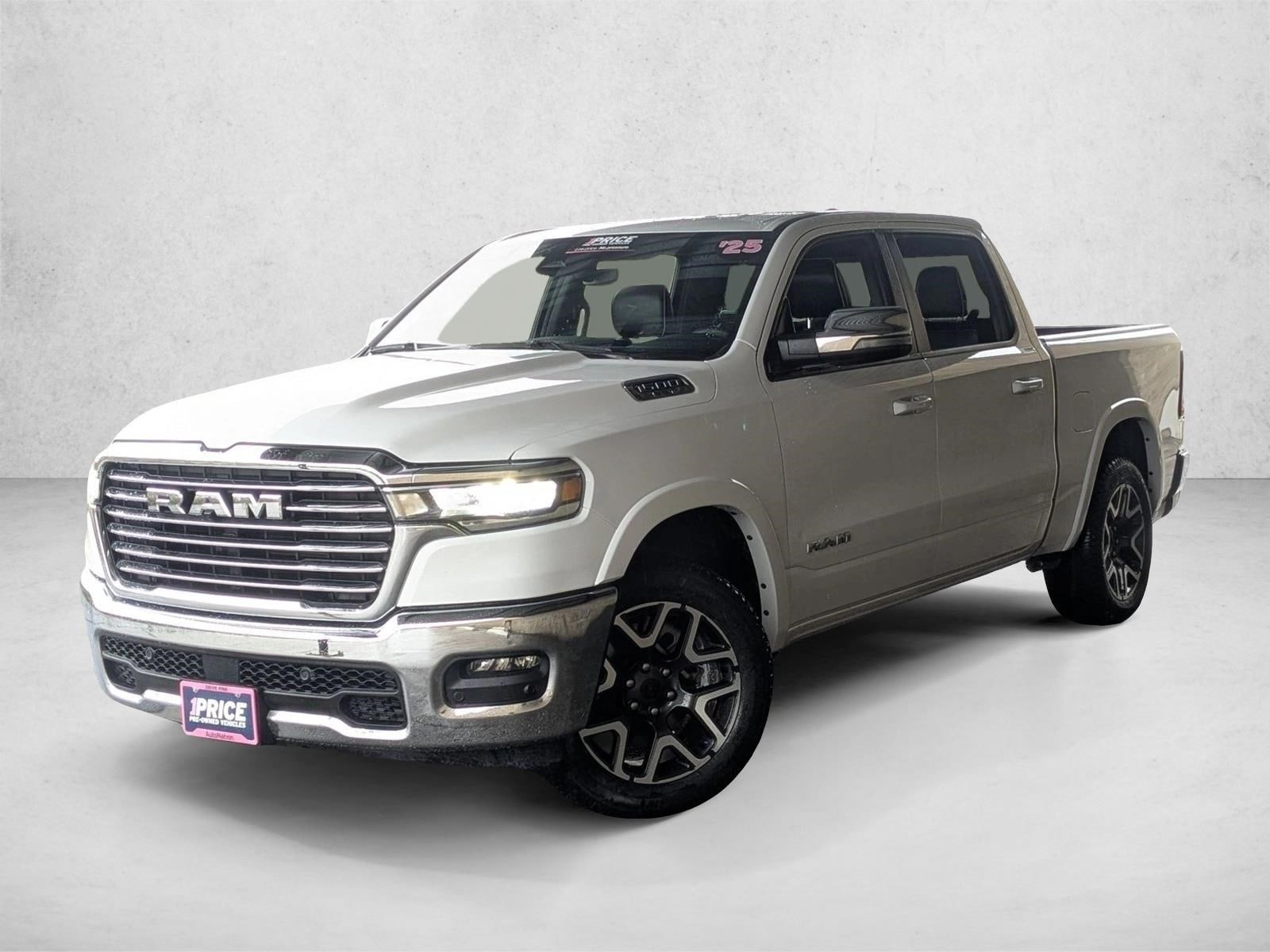 2025 RAM Ram 1500 Pickup Laramie's photo