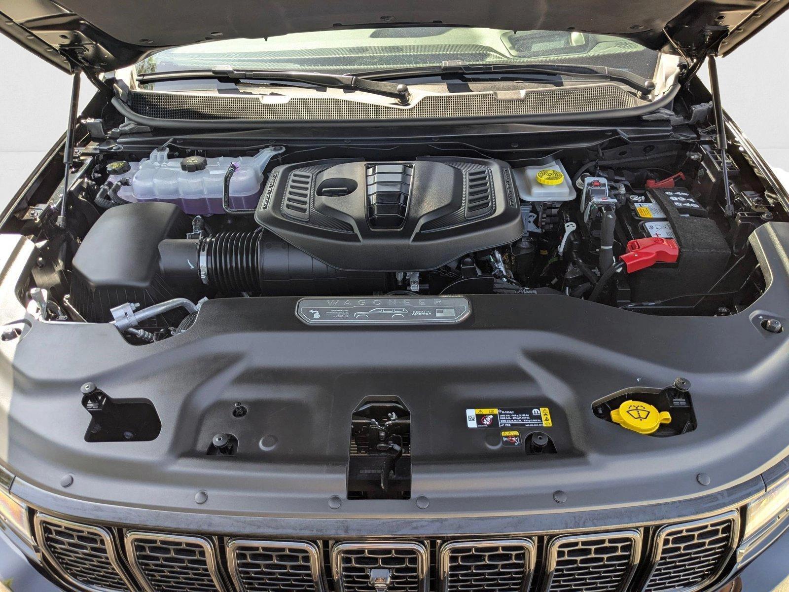 2025 Jeep Wagoneer Series II - Photo 17