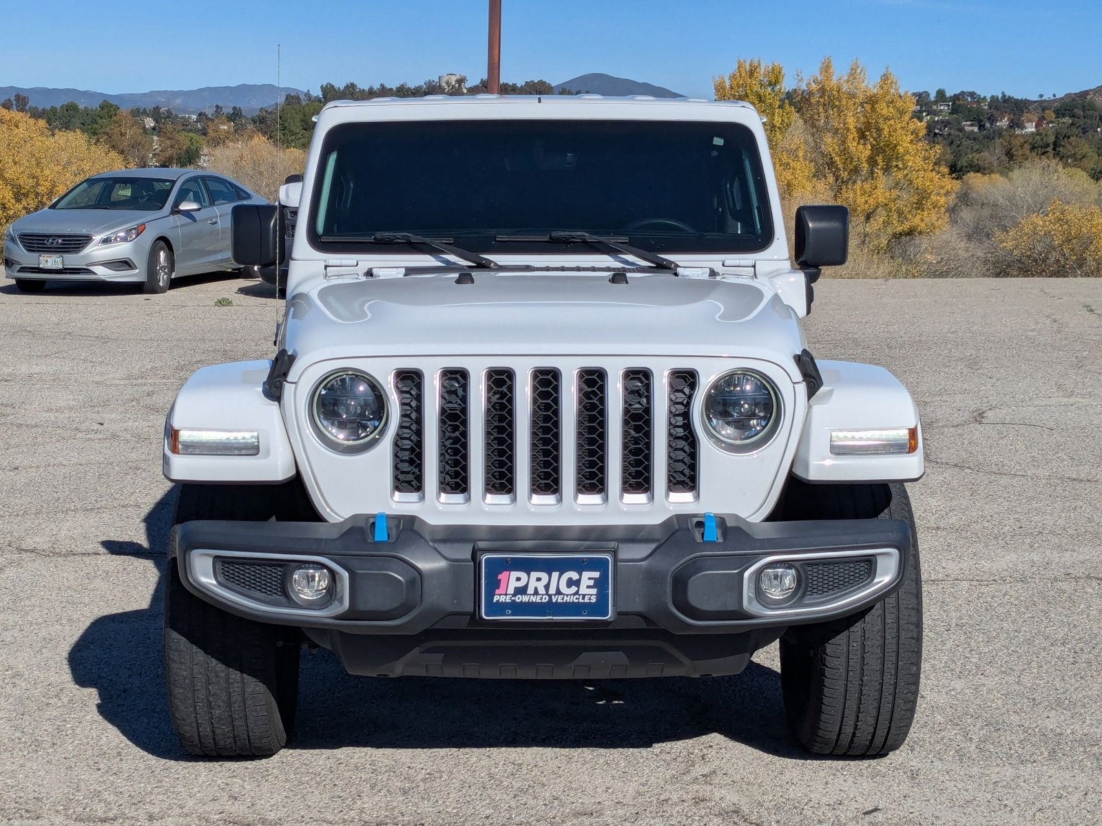 2023 Jeep Wrangler 4xe Sahara photo 2