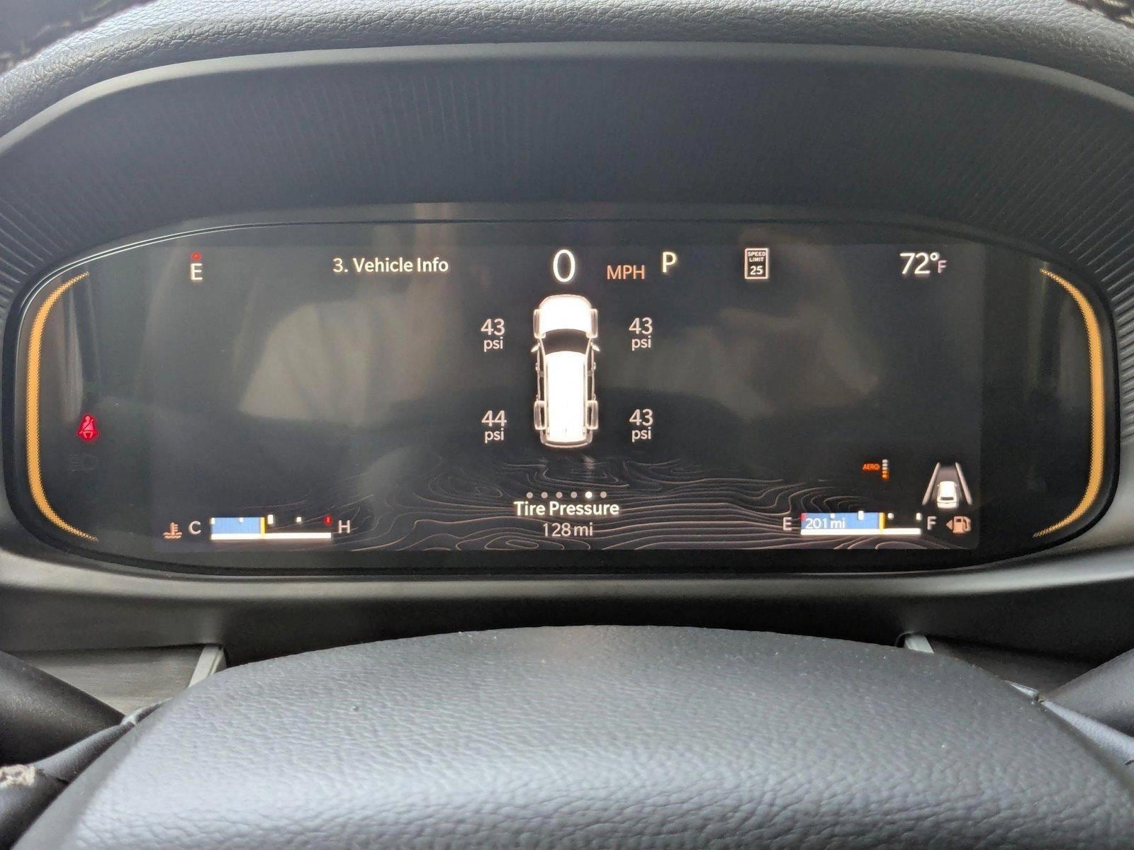 2025 Jeep Wagoneer Series II - Photo 11