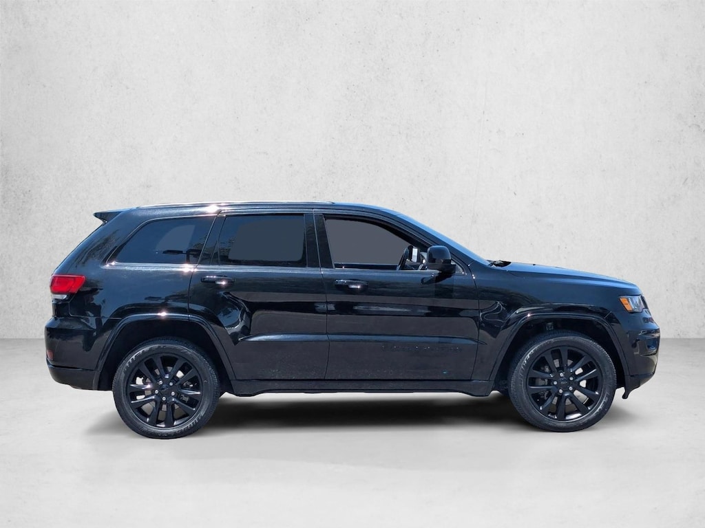 Used 2021 Jeep Grand Cherokee Laredo X Sport Utility