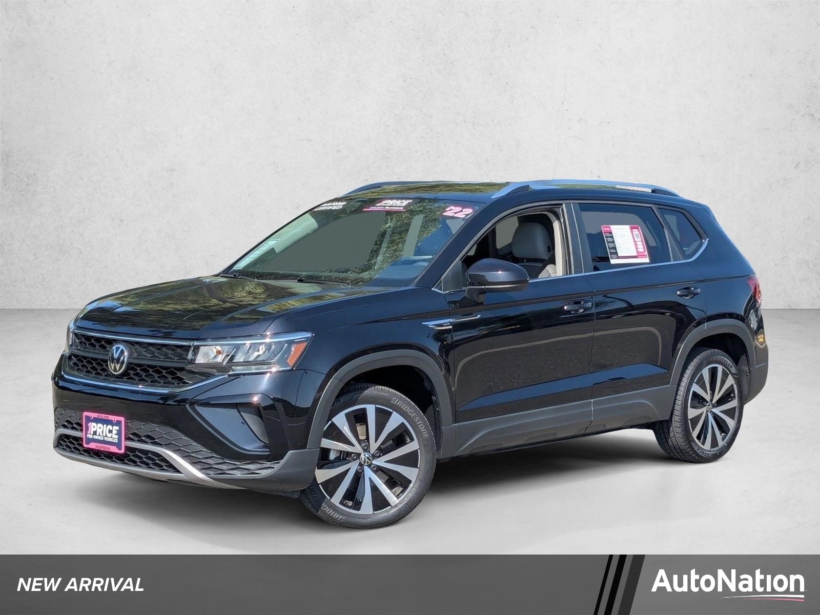 2022 Volkswagen Taos 1.5T SE's photo