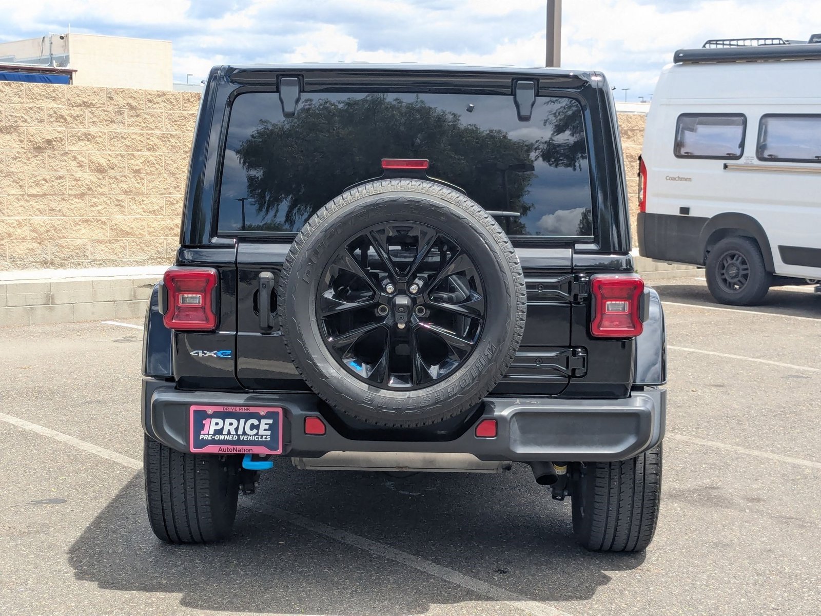 2023 Jeep Wrangler 4xe Sahara photo 6