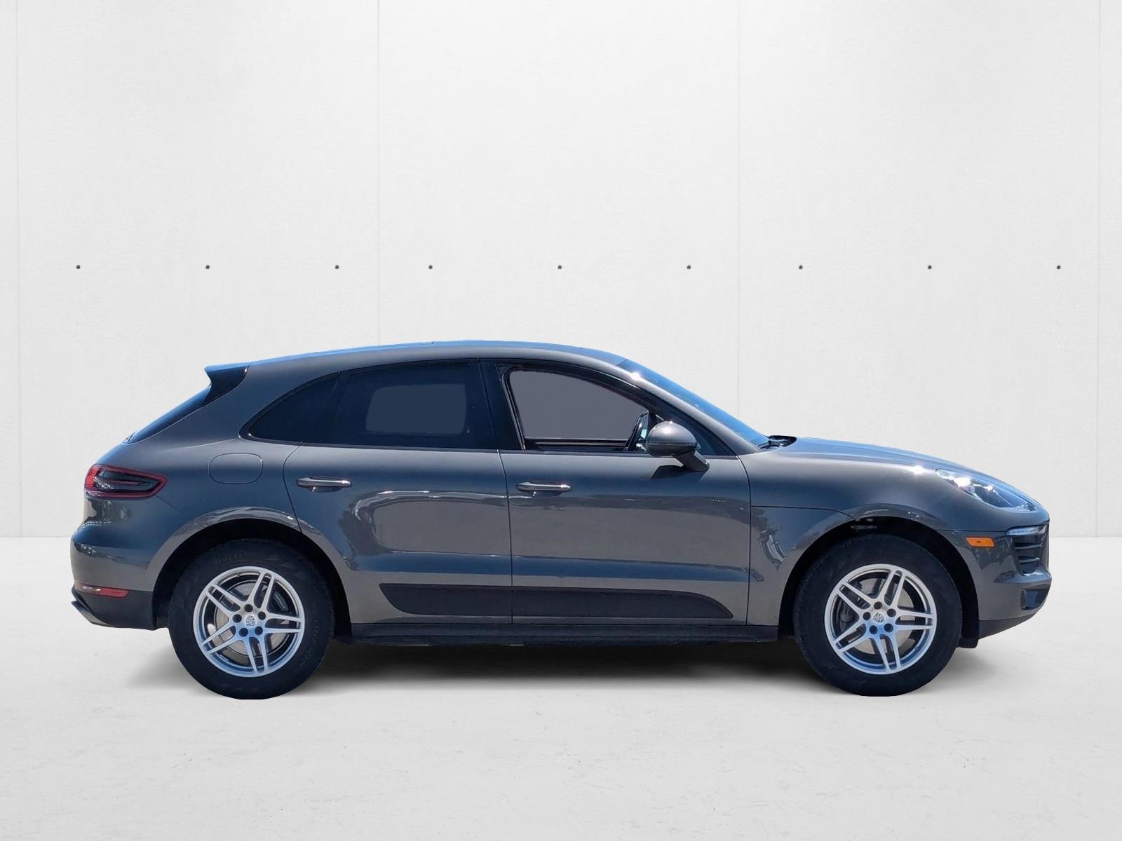 2018 Porsche Macan photo 4