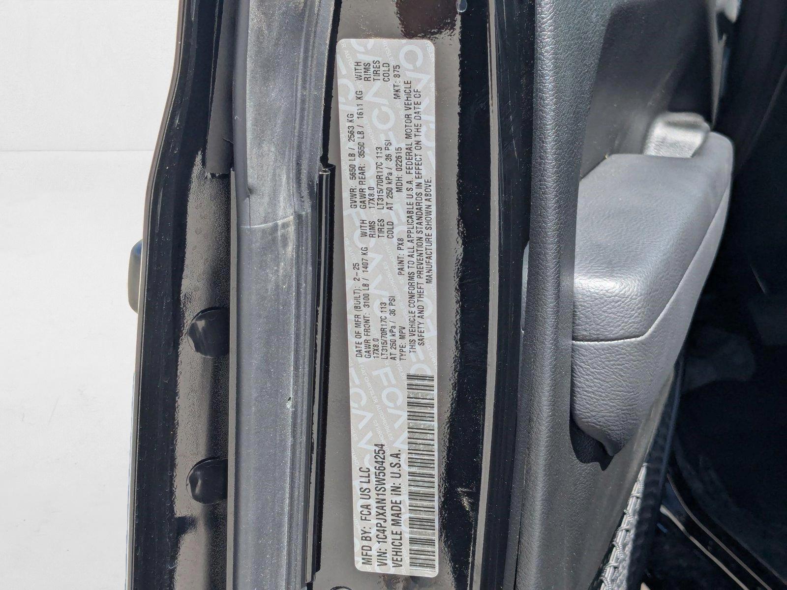 2025 Jeep Wrangler 2-Door Willys - Photo 17