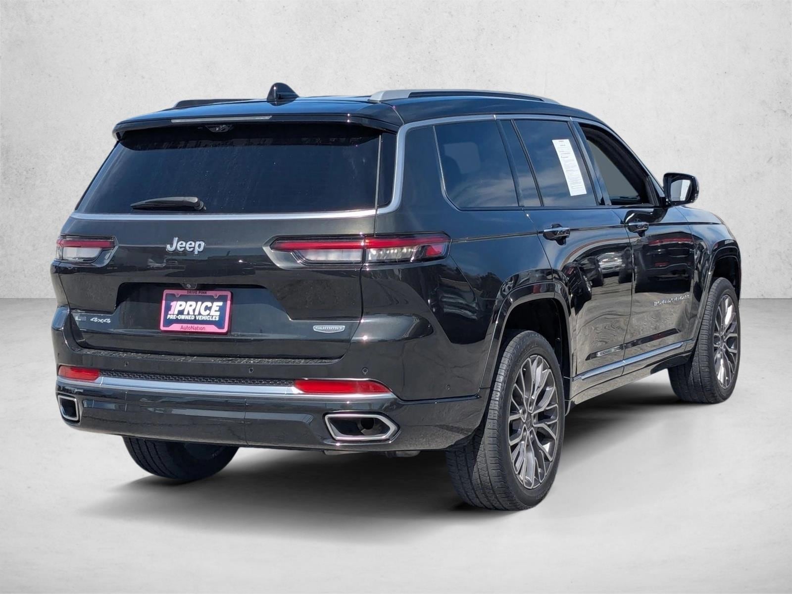 2023 Jeep Grand Cherokee L Summit Reserve photo 4