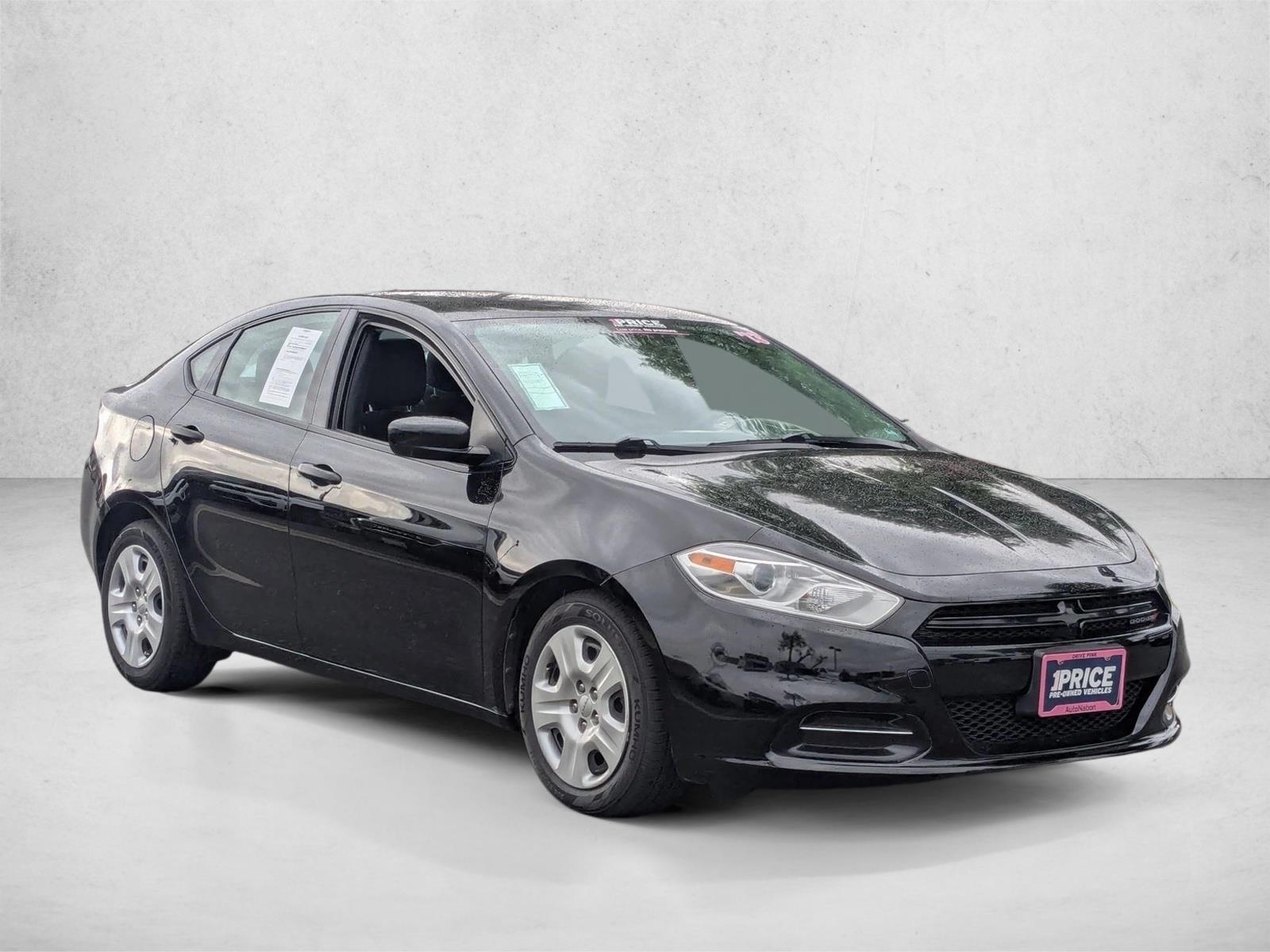 2013 Dodge Dart SE photo 3