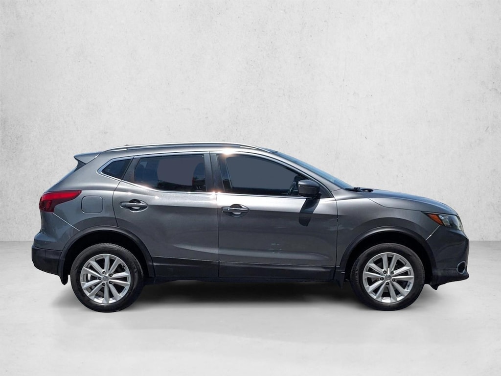 Used 2018 Nissan Rogue Sport SV SUV