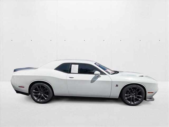 2022 Dodge Challenger R/T Scat Pack photo 4