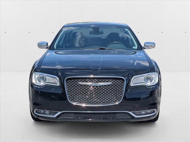 2016 Chrysler 300 photo 2