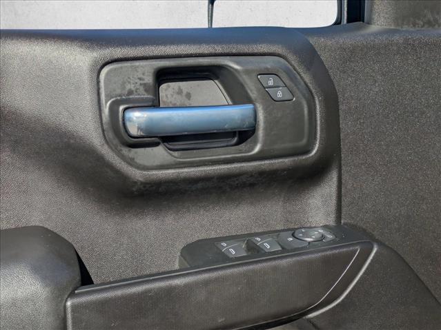 2024 Chevrolet Silverado 1500 Custom photo 4