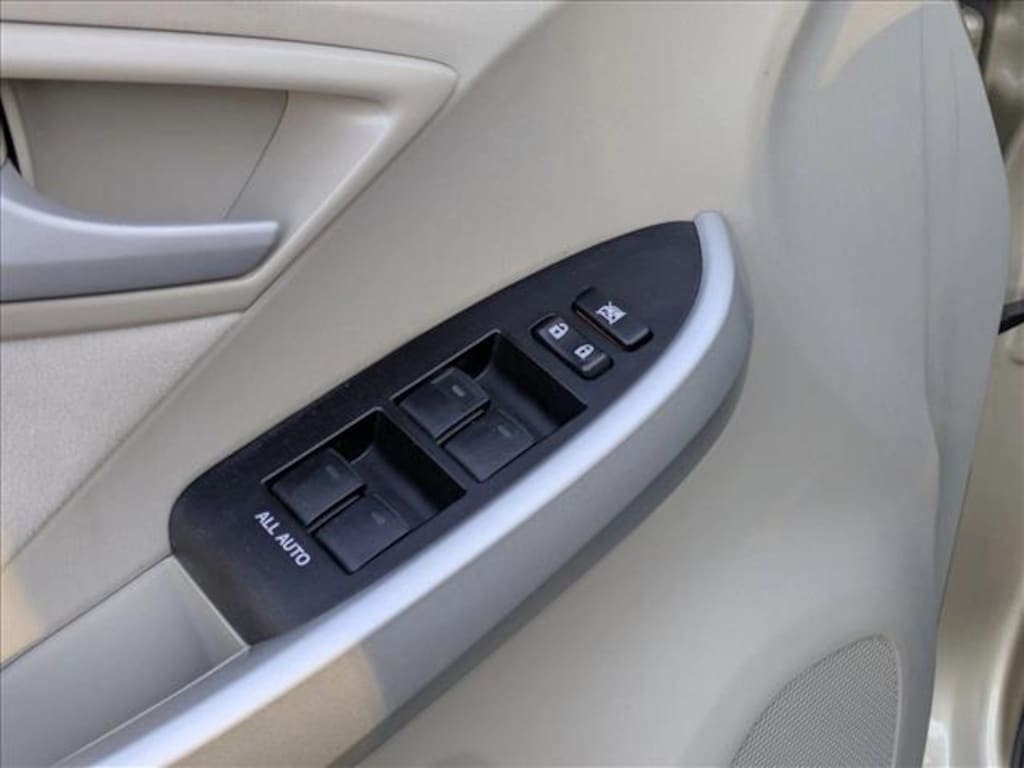 Used 2010 Toyota Prius II Hatchback