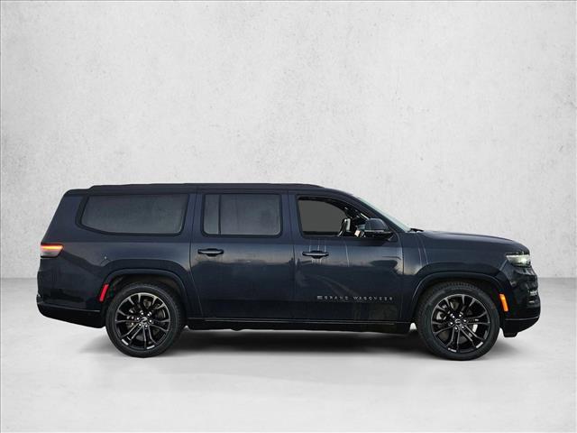 2024 Jeep Grand Wagoneer L II photo 3