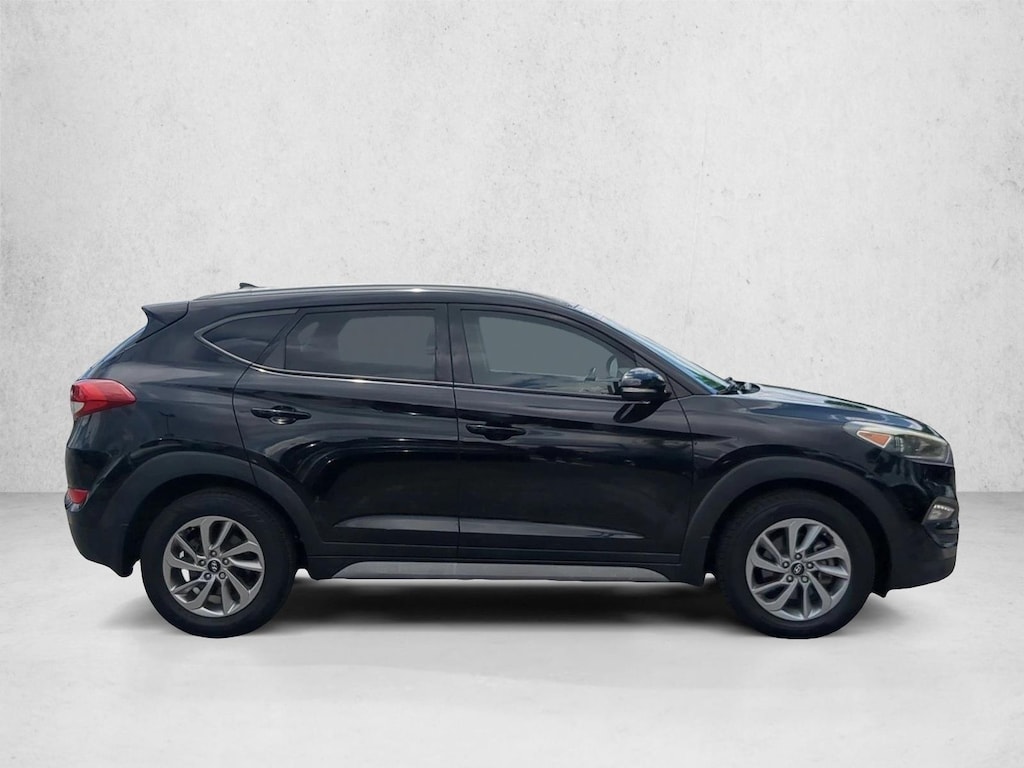 Used 2017 Hyundai Tucson SE Plus SUV