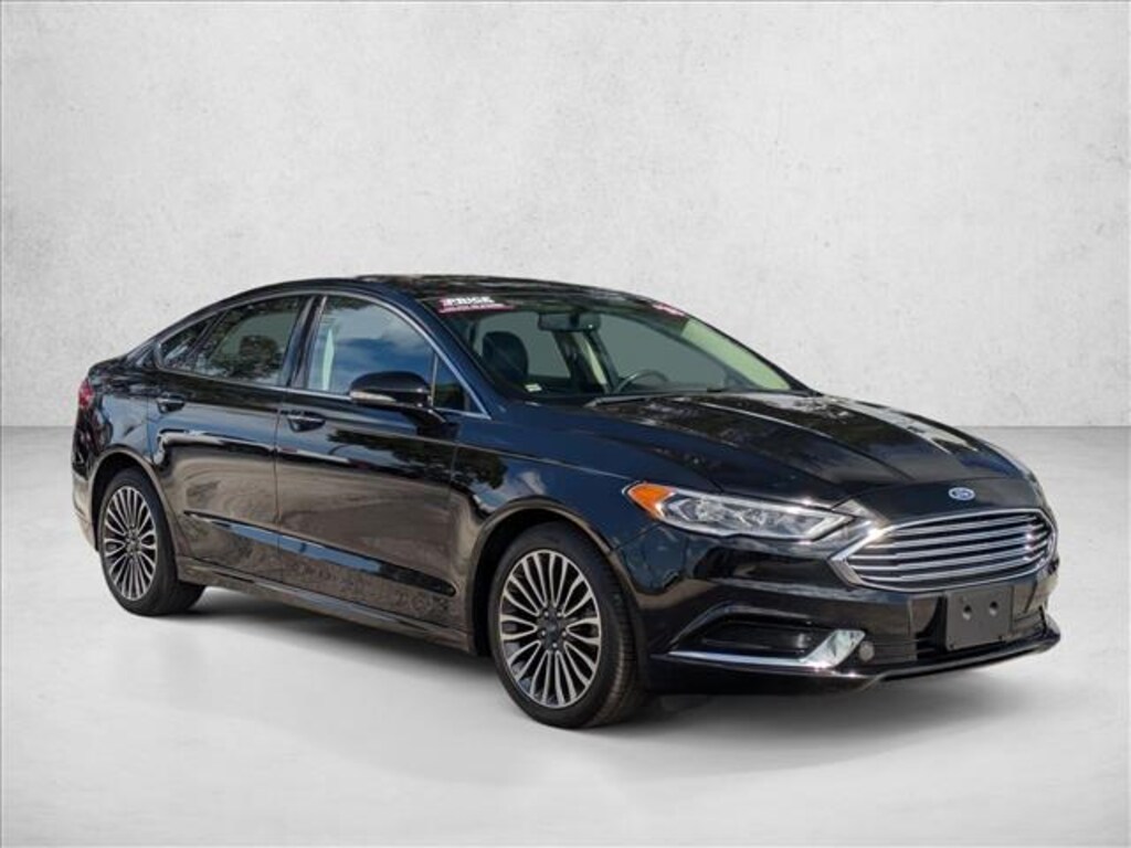 Used 2018 Ford Fusion SE Sedan