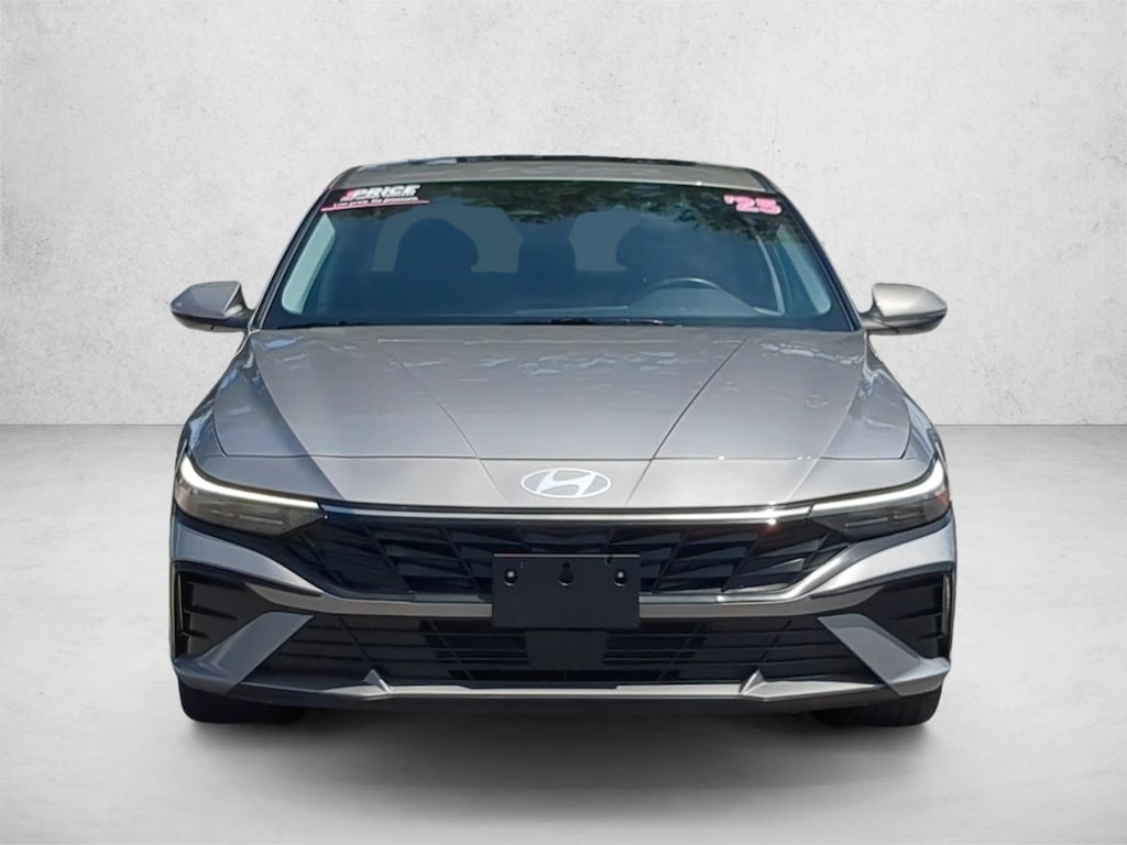 Used 2025 Hyundai Elantra Limited Sedan