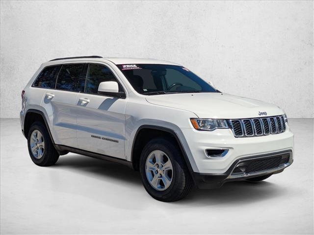 2017 Jeep Grand Cherokee Laredo Sport photo 2