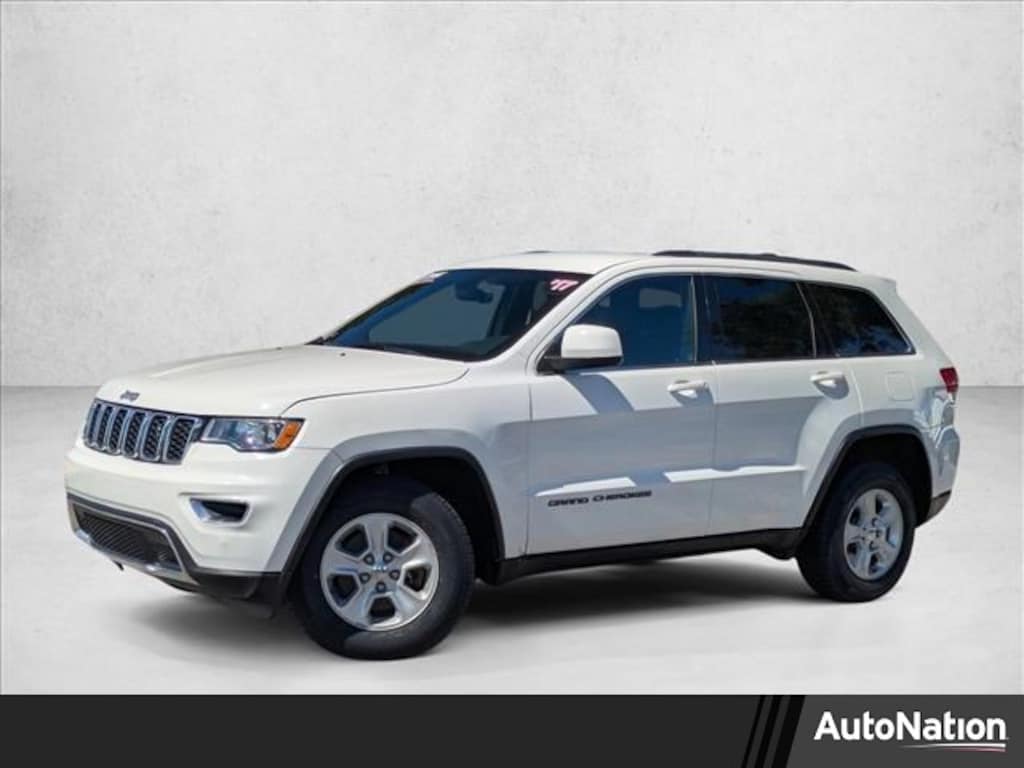Used 2017 Jeep Grand Cherokee Laredo SUV