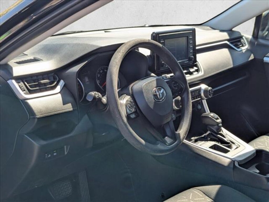 Used 2021 Toyota RAV4 XLE SUV