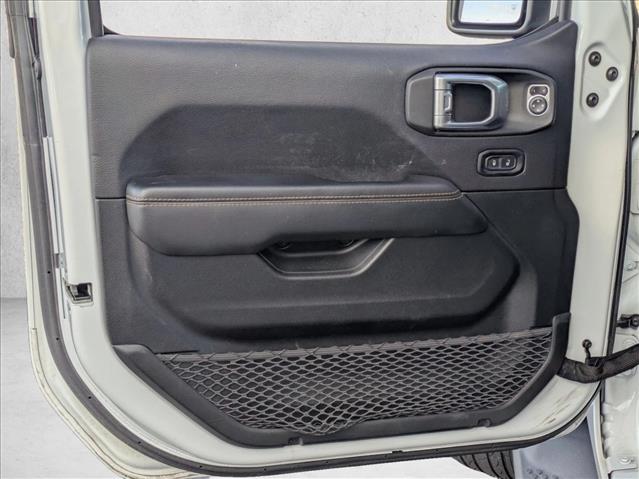 2021 Jeep Wrangler Unlimited Sahara High Altitude photo 2