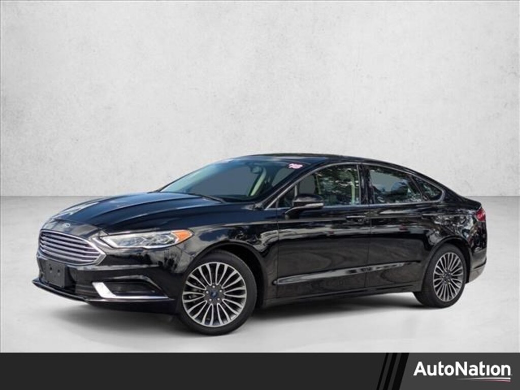 Used 2018 Ford Fusion SE Sedan
