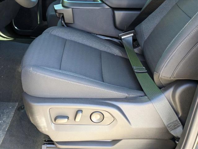 2025 Chevrolet Silverado 1500 LT photo 3