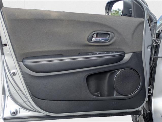 2019 Honda HR-V Sport photo 2