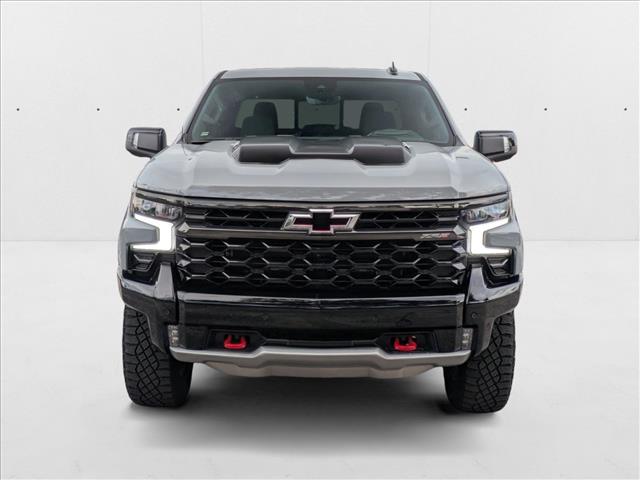 2025 Chevrolet Silverado 1500 ZR2 photo 2