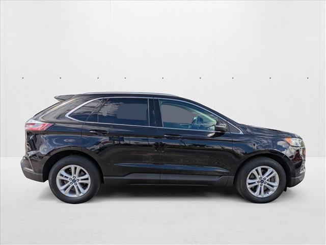 2019 Ford Edge SEL photo 4