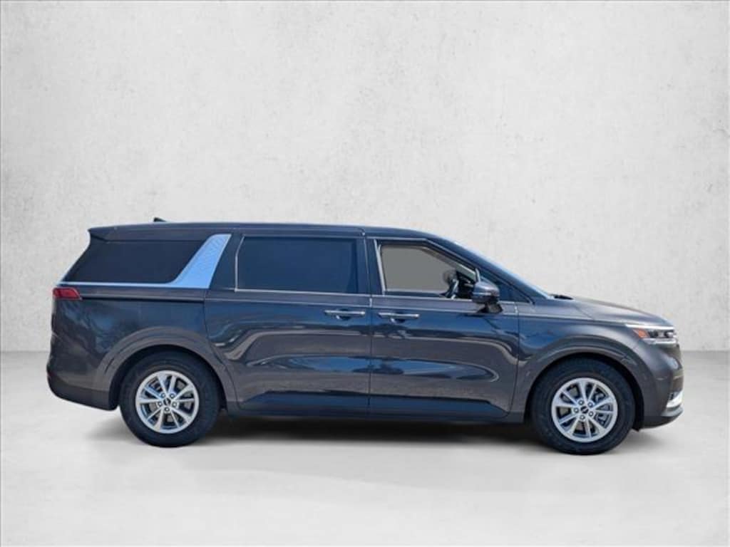 Used 2024 Kia Carnival LX MPV