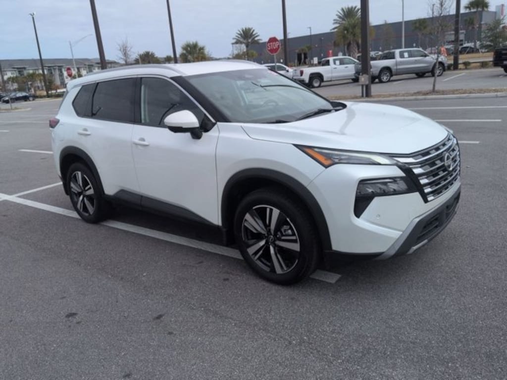 Used 2024 Nissan Rogue SL SUV