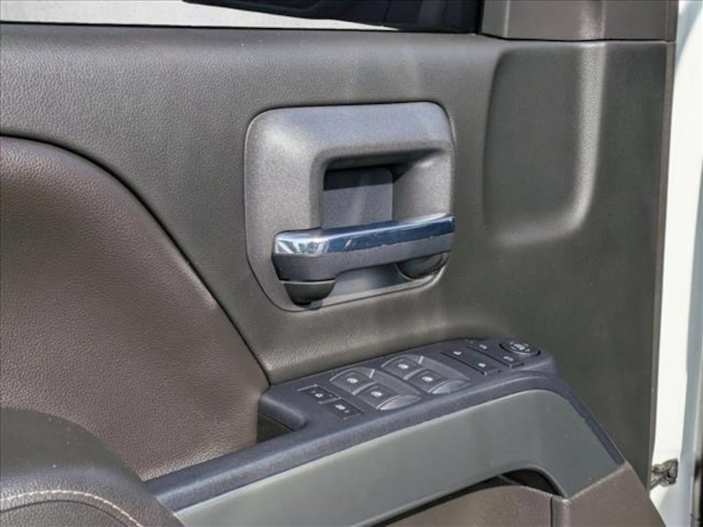 Used 2018 Chevrolet Silverado 1500 LT Truck Crew Cab