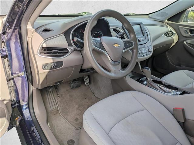 2016 Chevrolet Malibu LS photo 3