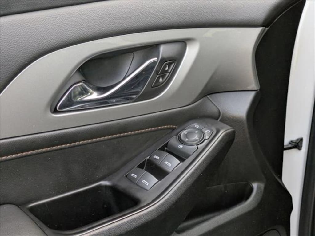 Used 2020 Chevrolet Traverse LT Leather SUV