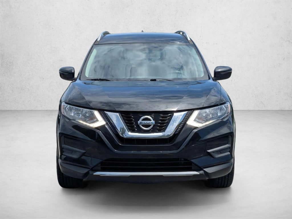Used 2017 Nissan Rogue SV SUV