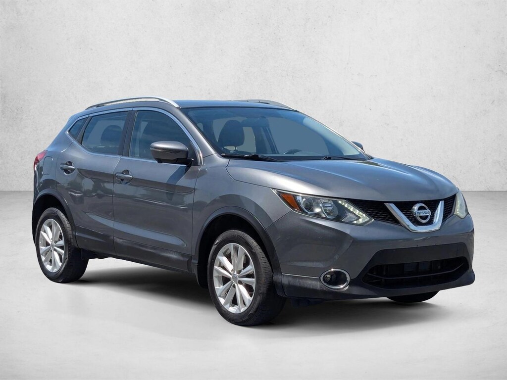 Used 2018 Nissan Rogue Sport SV SUV