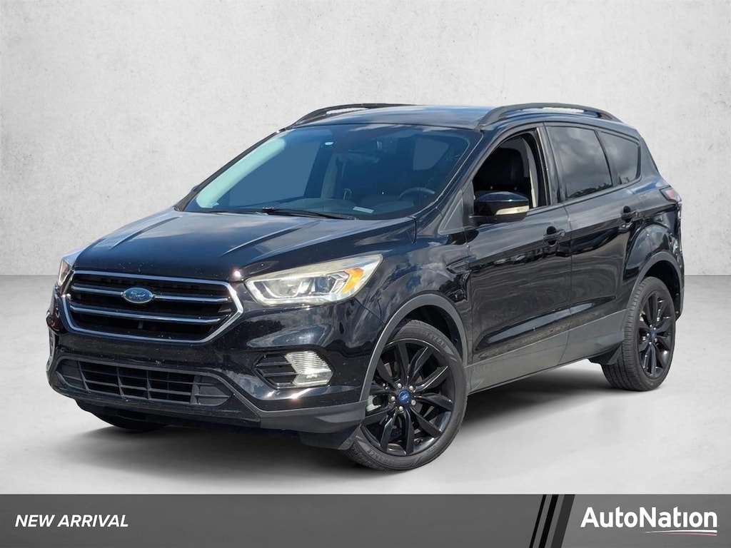 Used 2017 Ford Escape Titanium SUV