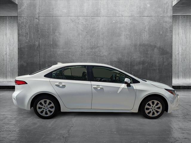 2020 Toyota Corolla LE photo 4