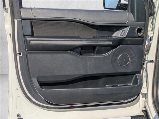 2020 Ford Expedition XLT photo 2