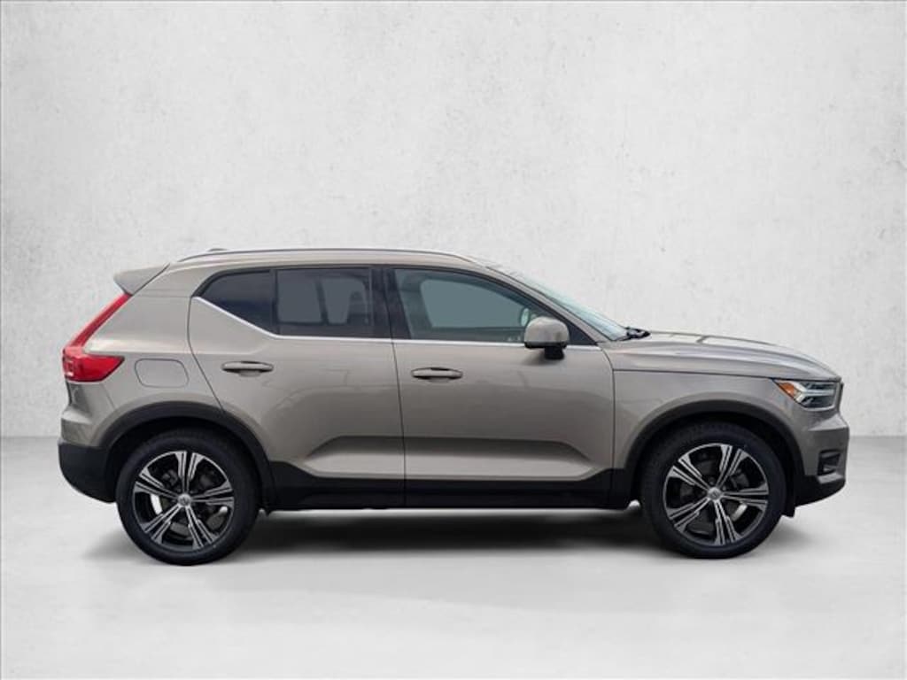 Used 2021 Volvo XC40 Inscription SUV